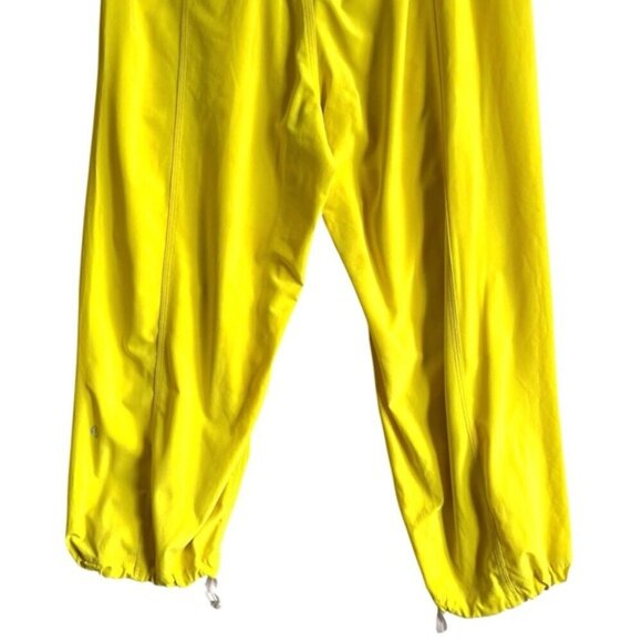 Lululemon Step Lively Crop Pant Size 8 Yellow White - Picture 4 of 12